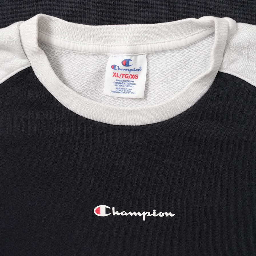 Champions Sweater Medium 