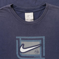 Vintage Women's Nike Swoosh T-Shirt Small