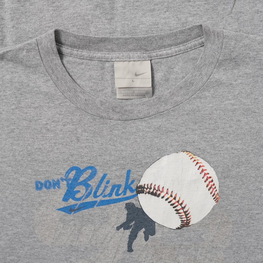 Vintage Nike Don't Blink T-Shirt Large 