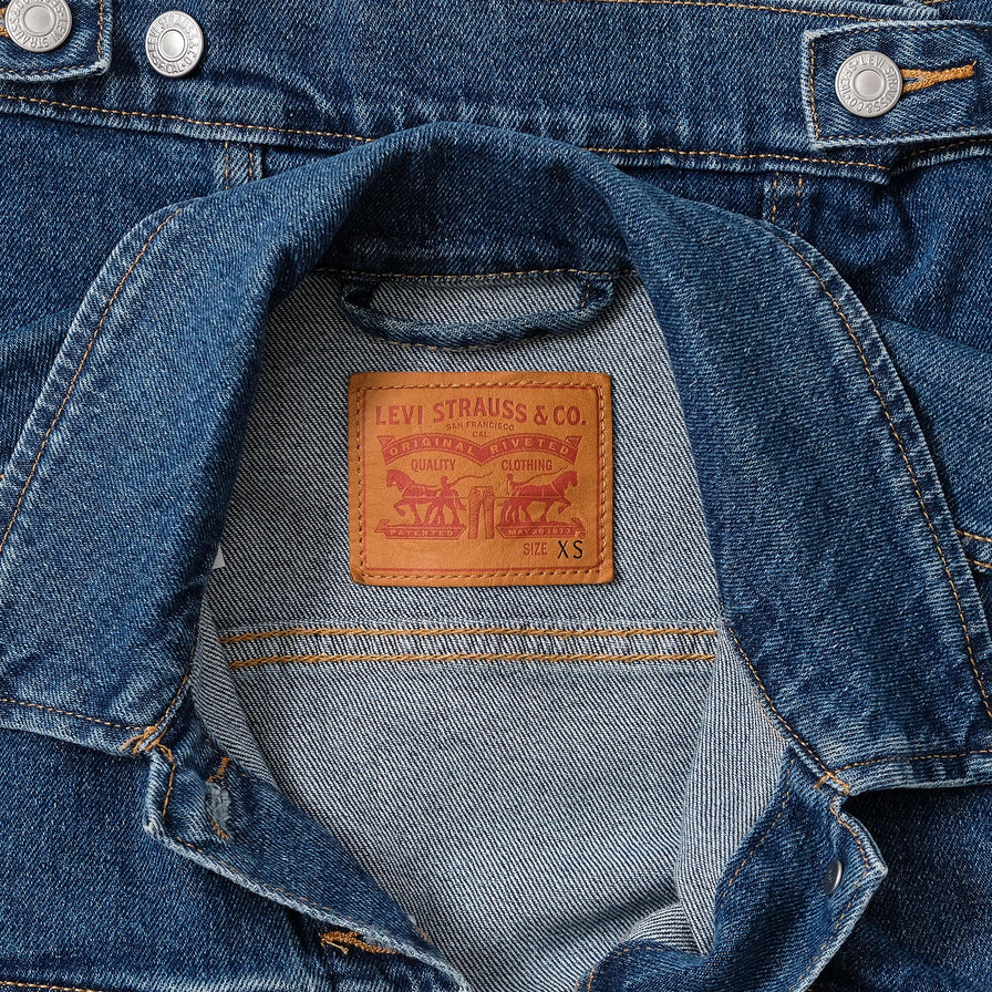 Women's Levis Denim Jacket XSmall 