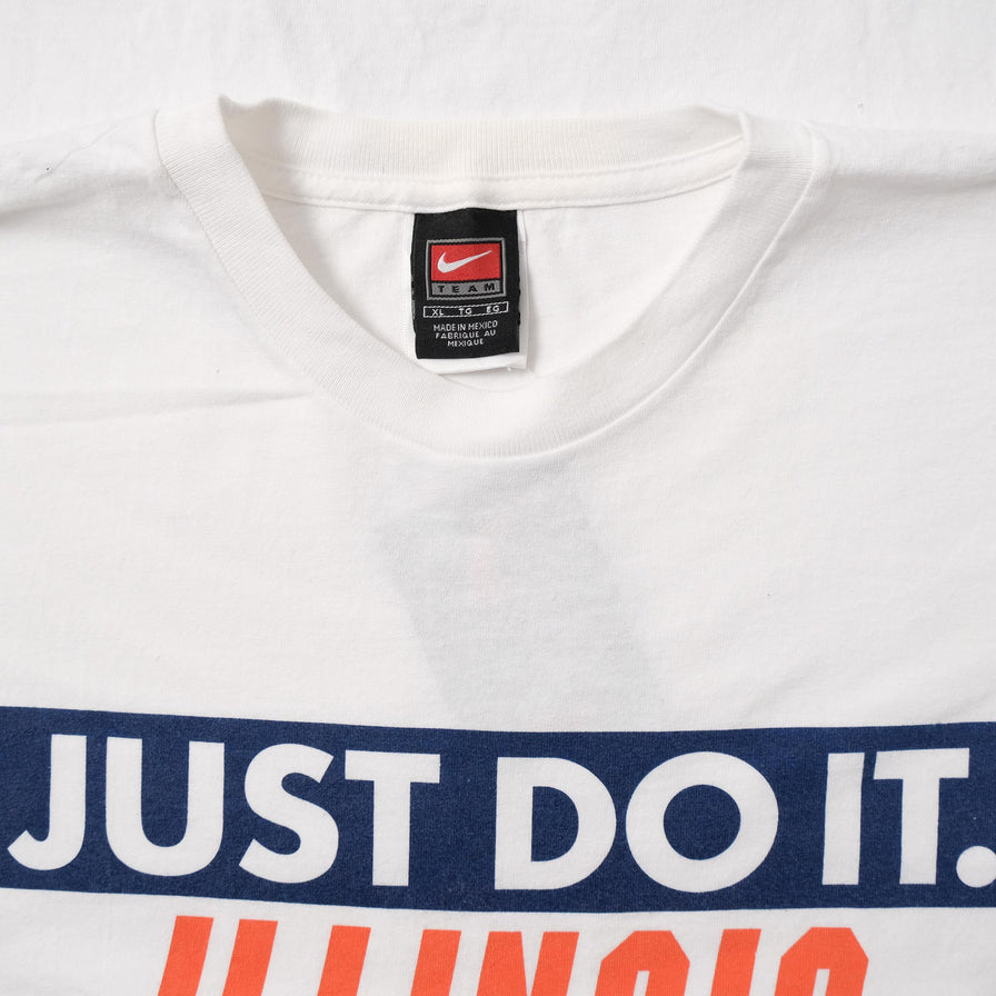Vintage Nike Illinois T-Shirt XLarge 