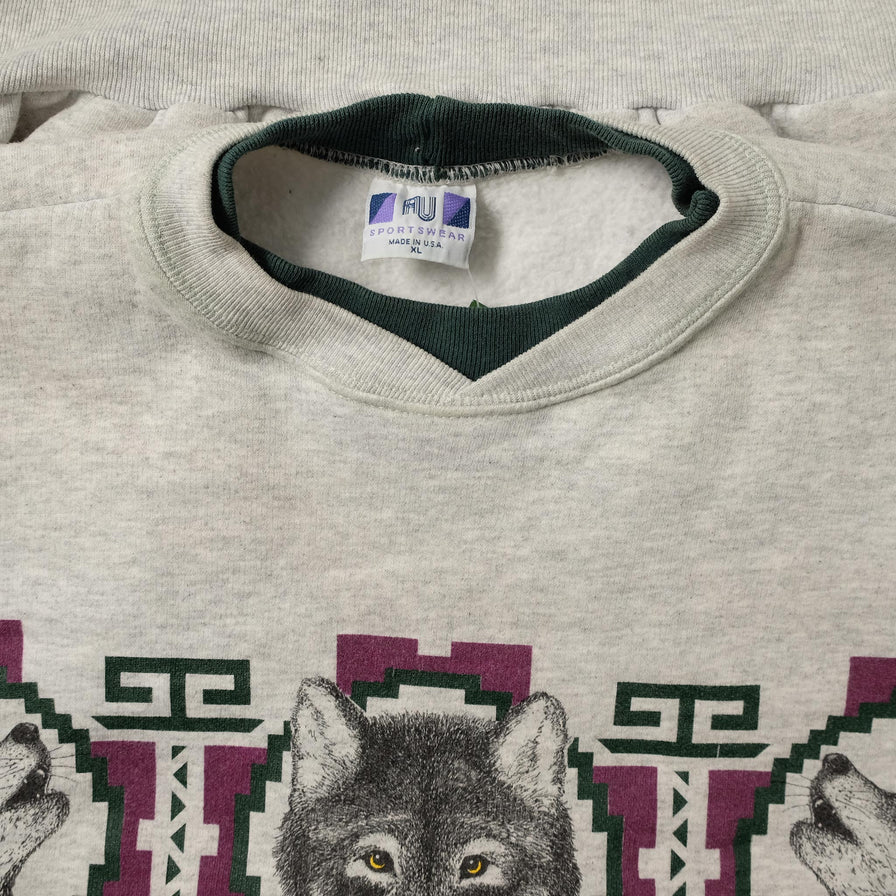 Vintage Wolves Sweater Large 