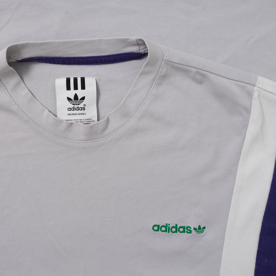 adidas T-Shirt Medium