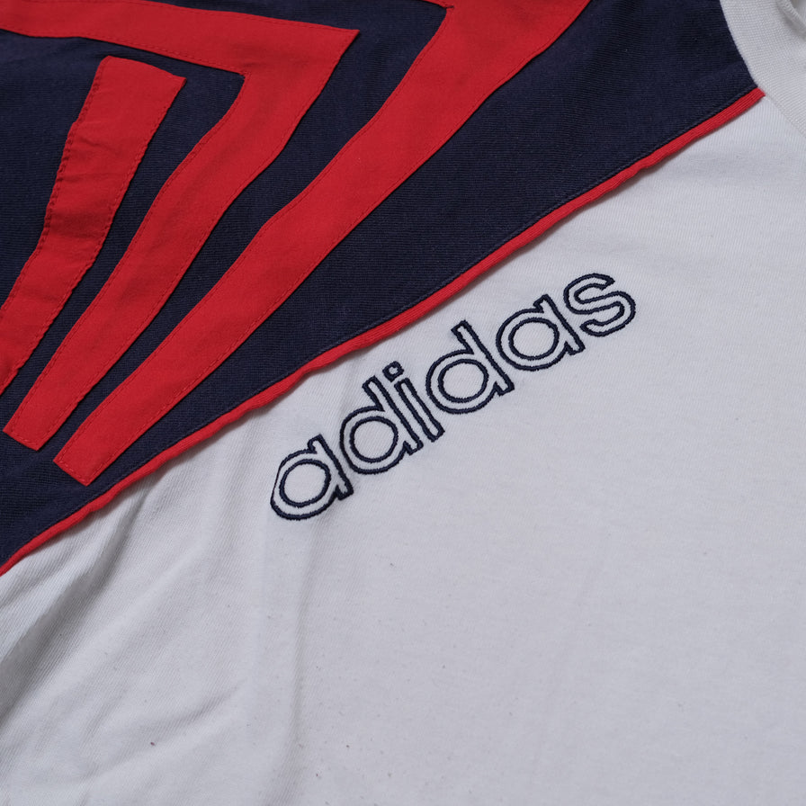 Vintage adidas T-Shirt Medium