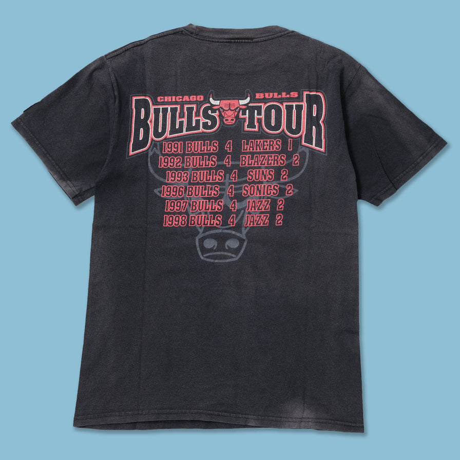 Vintage 1998 Starter Chicago Bulls T-Shirt Medium