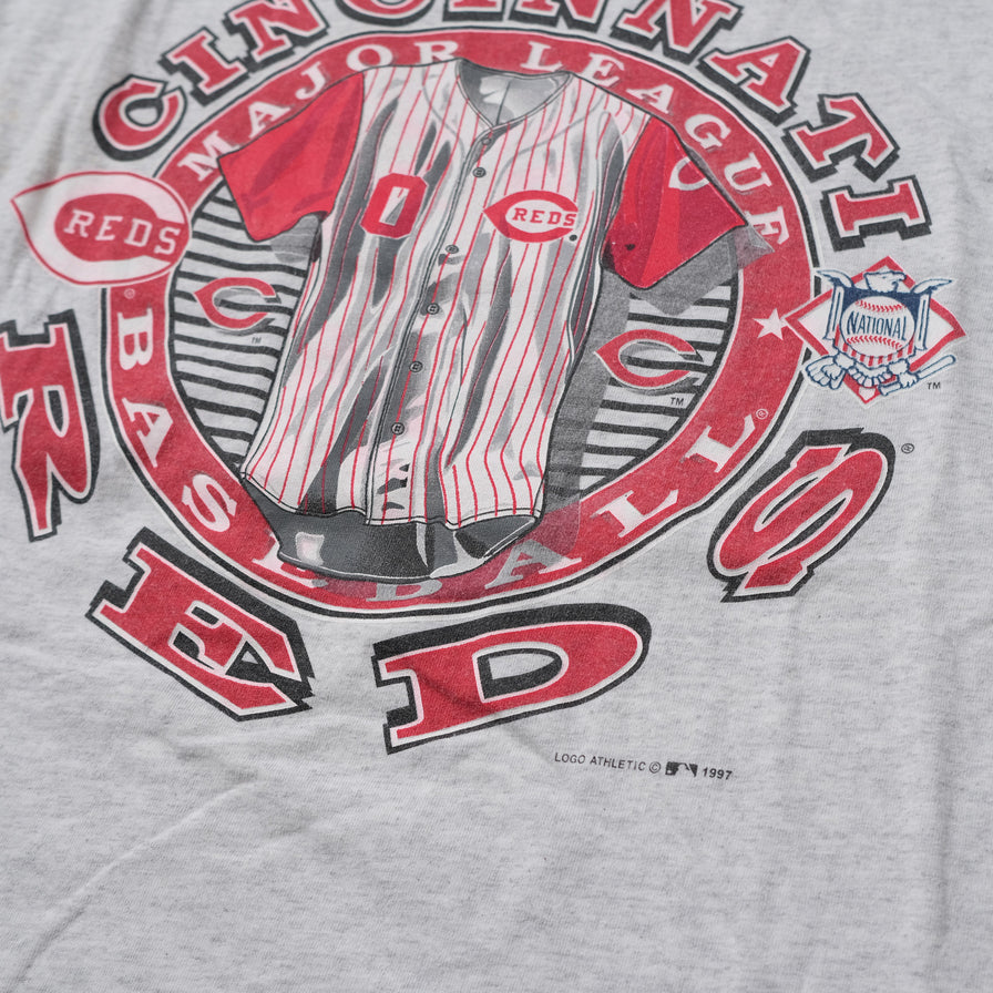 Vintage 1997 Cincinnati Reds T-Shirt XLarge
