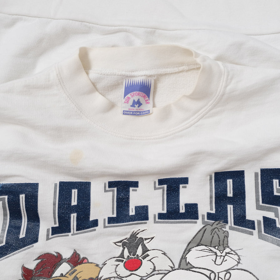 Vintage 1993 Dallas Cowboys Looney Tunes Sweater Medium