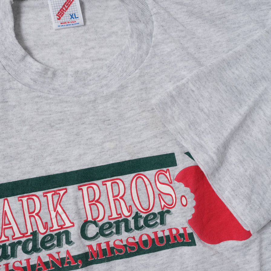 Vintage Stark Bros Garden Center T-Shirt Large / XLarge