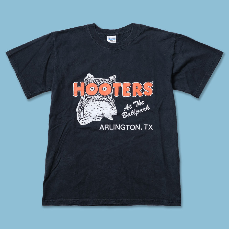 Vintage Hooters Arlington T-Shirt Medium