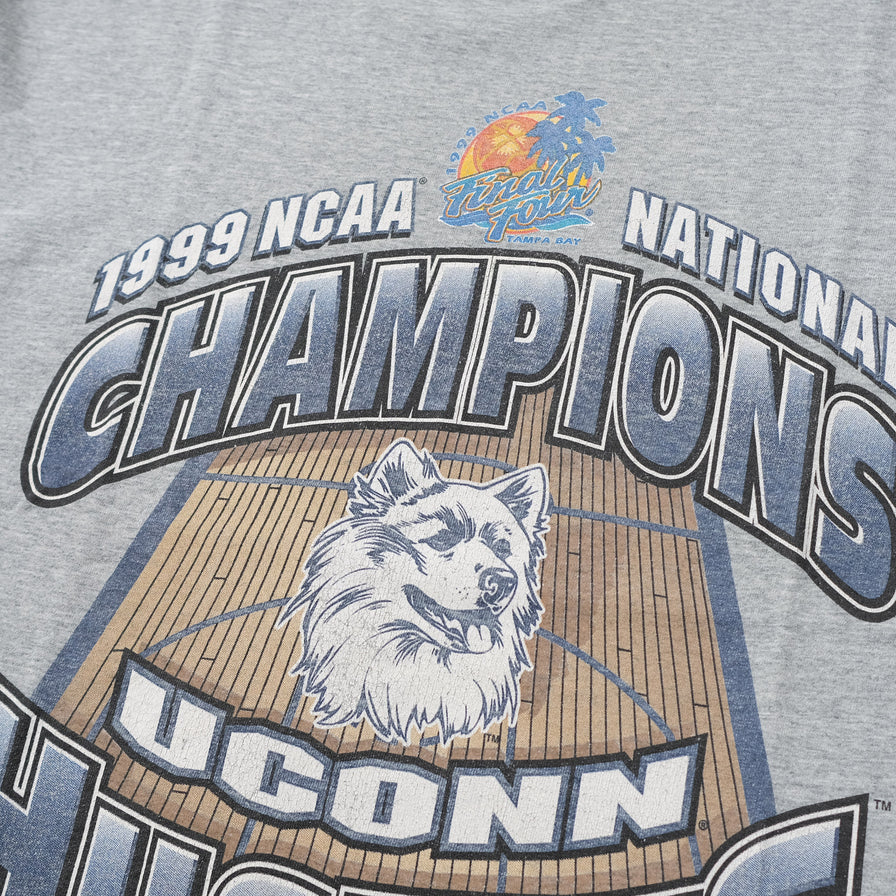 Vintage 1999 Uconn Huskies T-Shirt Large / XLarge