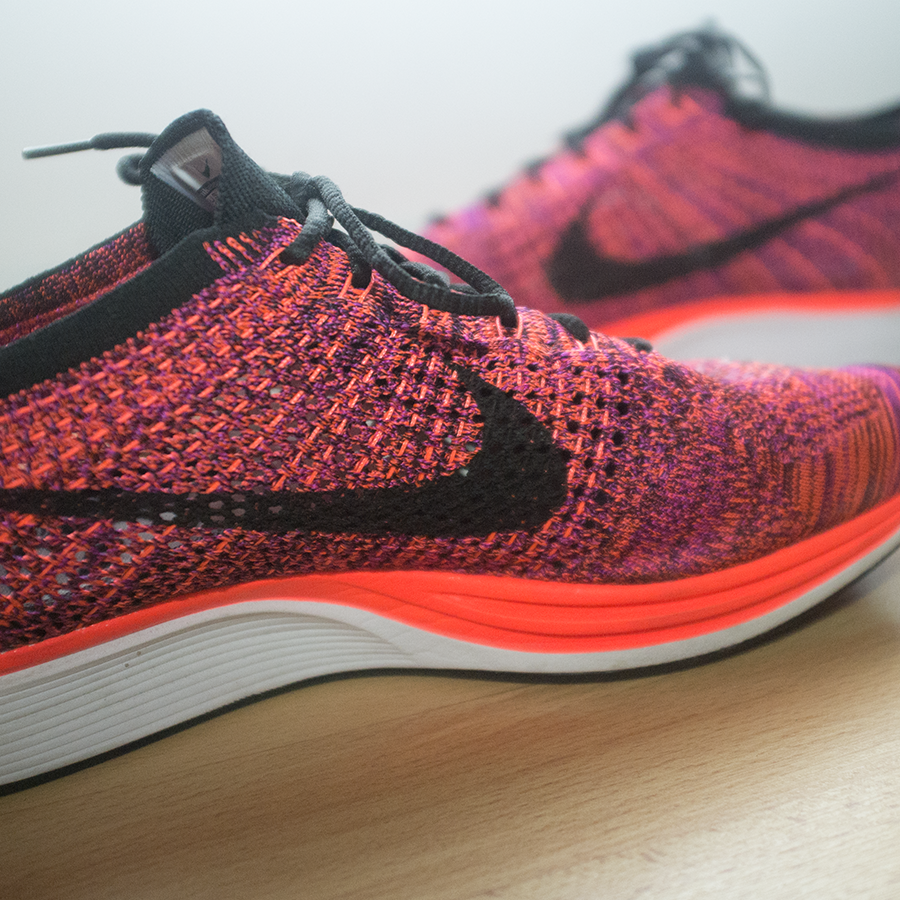 Nike flyknit racer rosa best sale