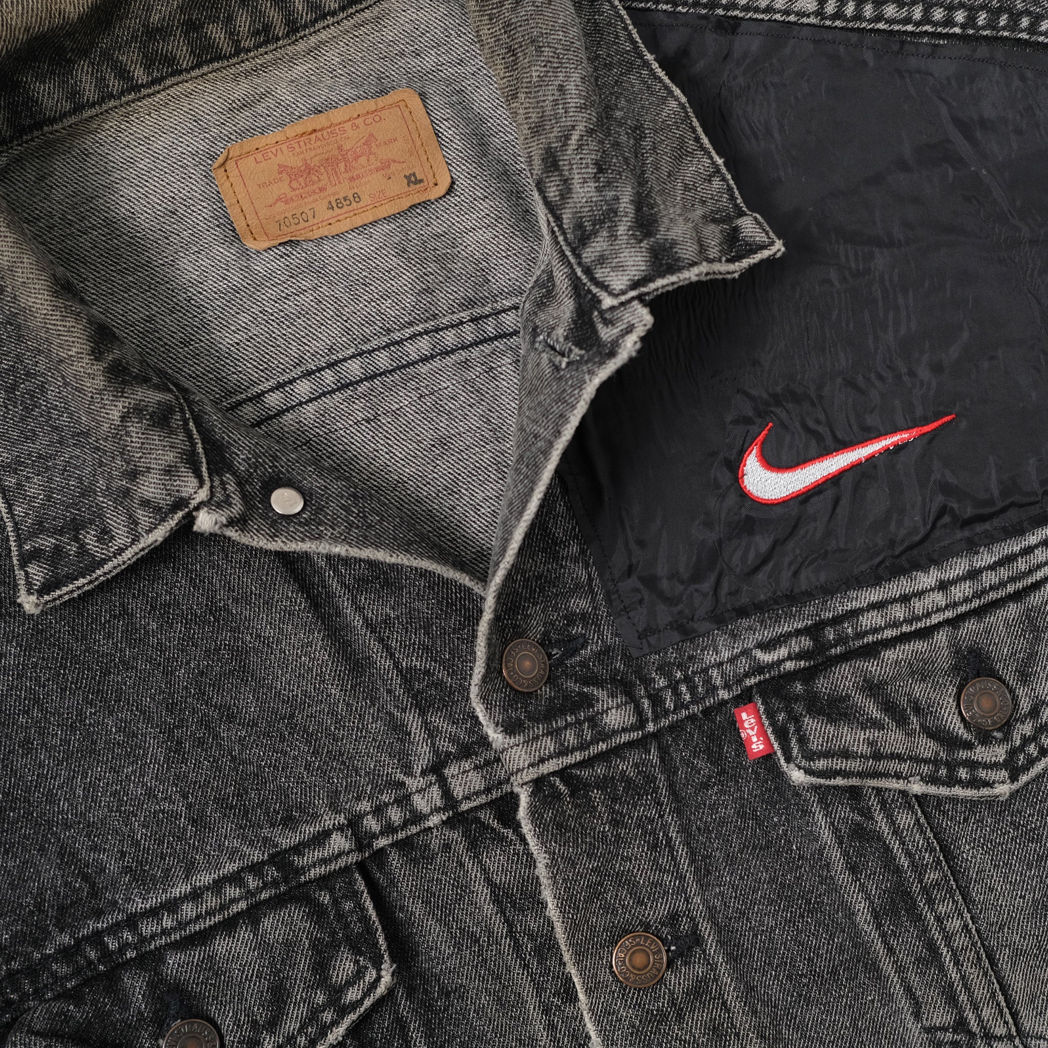 Size L NIKE x Levi’s Denim jacket Levi's x Nike Men's' Denim Trucker Jacket in Blue | LN-CC®