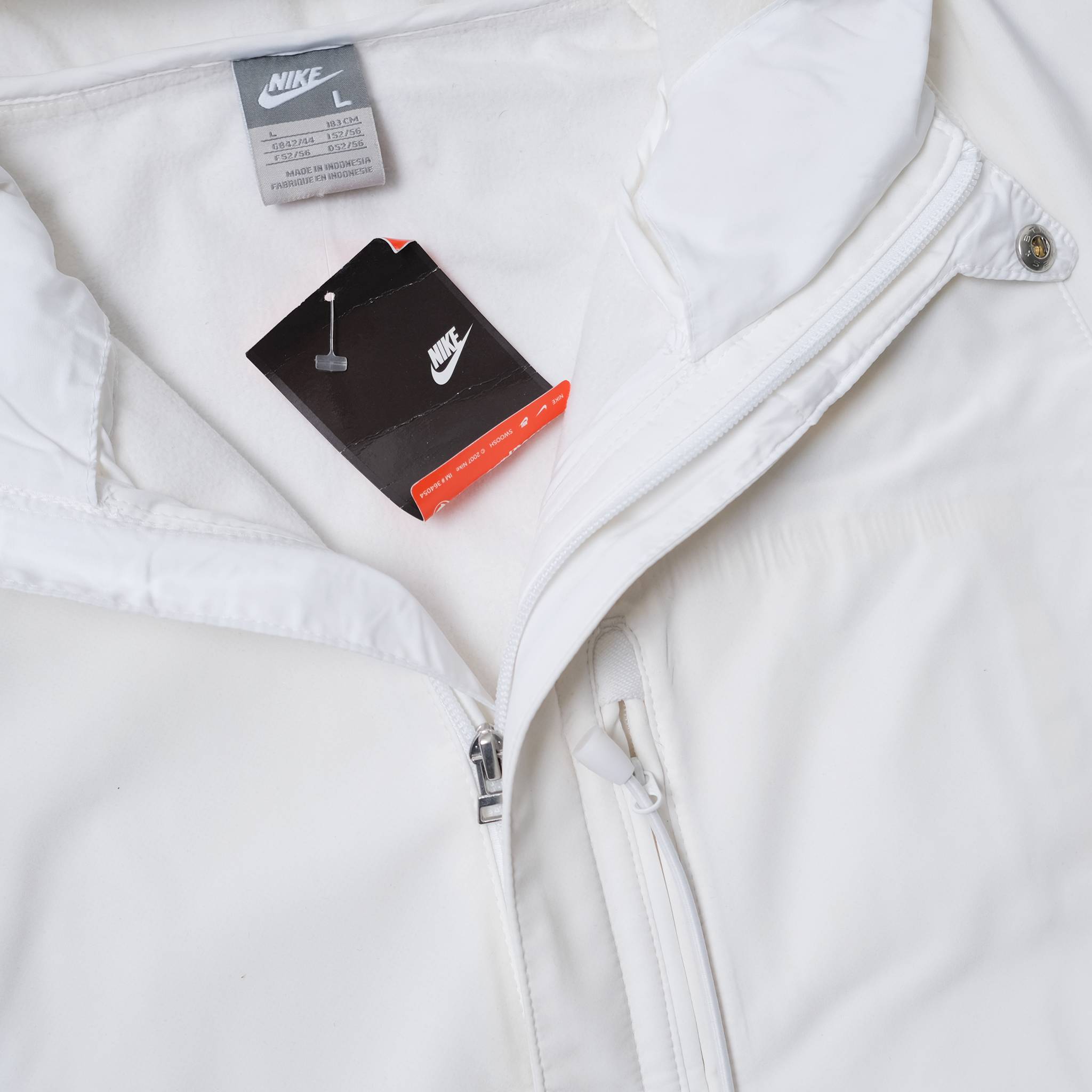 All white nike jacket discount