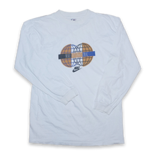 Nike International Womens Longsleeve Medium / Large - Double Double Vintage