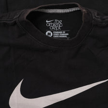 Nike Swoosh T-Shirt Medium
