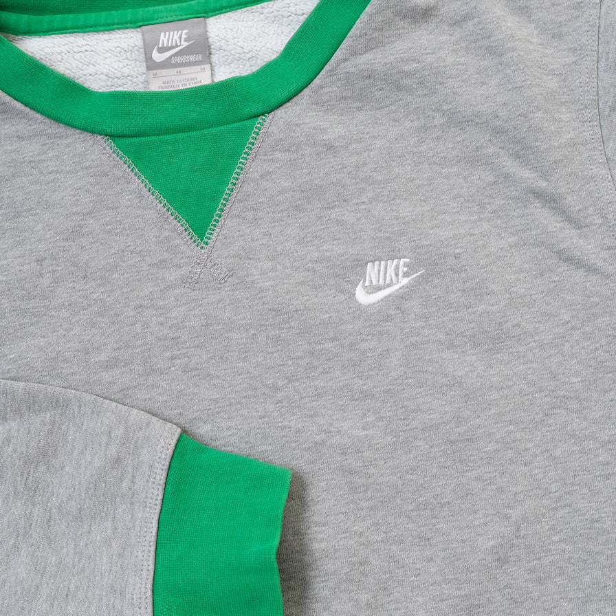 Vintage Nike Sweater Medium