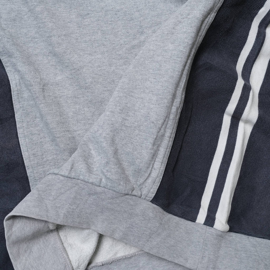 Vintage Nike Mini Swoosh Sweater Medium