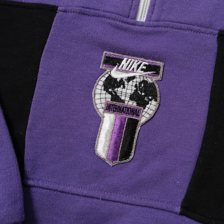 Vintage Nike International Q-Zip Sweater Medium