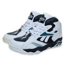 Vintage Reebok Outrage JR EU 38.5 - Double Double Vintage