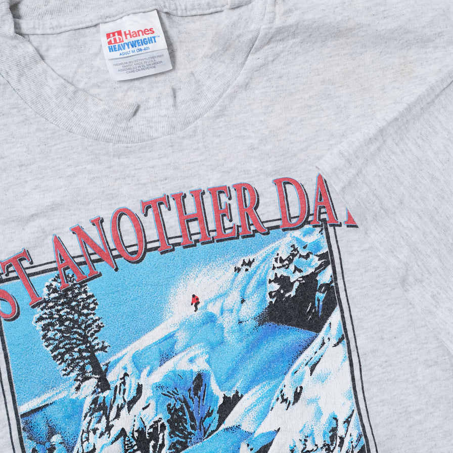 Vintage Vail Skiing T-Shirt Medium