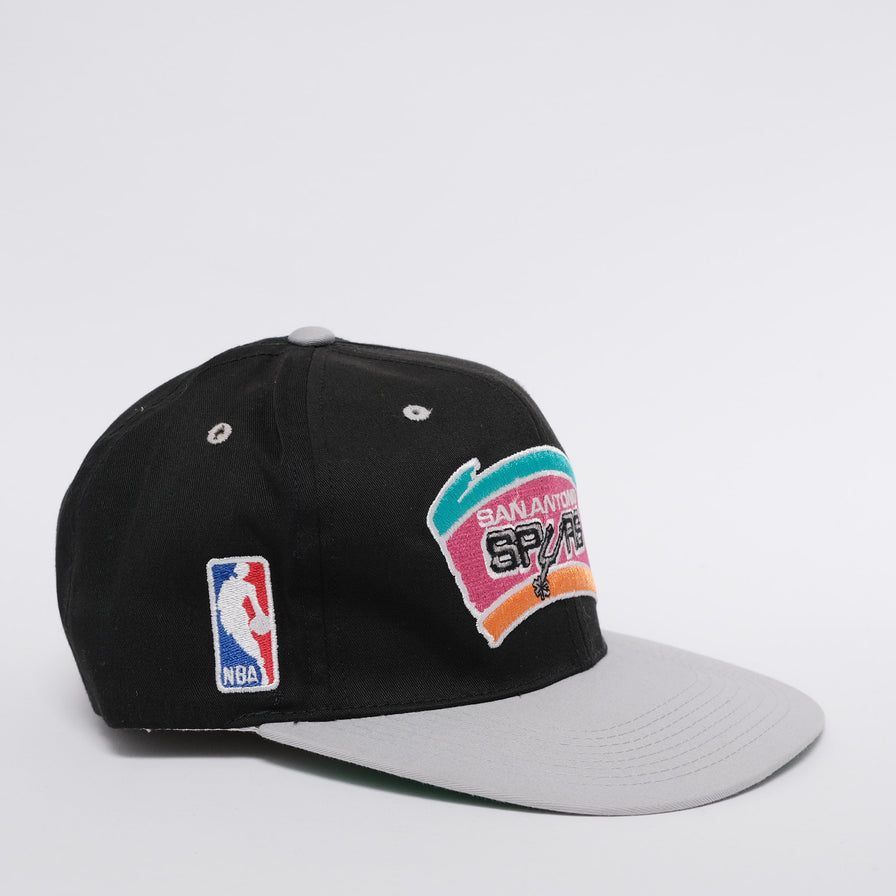 Vintage Deadstock San Antonio Spurs Snapback